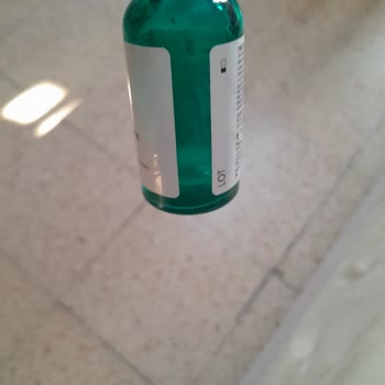 La Roche-Posay Serum Arrived Leaking Due to Poor Packaging