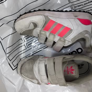 Adidas Ayakkabılarda Hızlı Deformasyon Ve Yetersiz Müşteri Hizmeti
