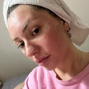 Yüzümü Yakan Kağıt Maske Deneyimi