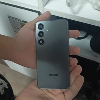 Su Geçirmezlik Sertifikasına Rağmen Su Alan Galaxy S24