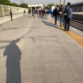 İzban Gecikmeleri Yüzünden İşe Geç Kalıyoruz!