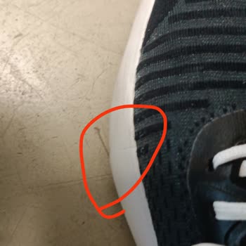 Decathlon'dan Alınan Ayakkabıda Erken Çatlak Sorunu