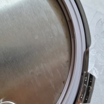 Fissler Düdüklü Tencerede İlk Kullanımda Pas Sorunu