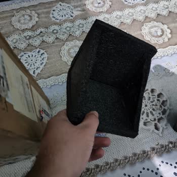 Monster Notebook Servicerückgabe mit fehlenden Plastikschützern, Originalverpackung beschädigt