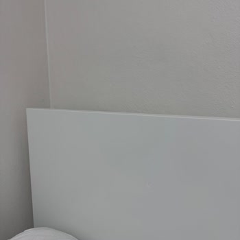 IKEA Bettkopfteile beschädigt, keine ordentliche Montage und Unklarheit
