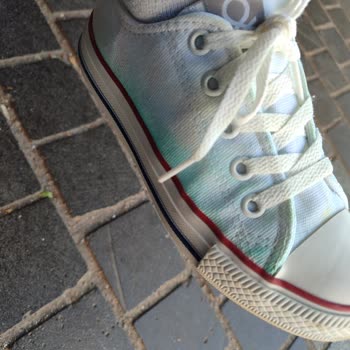 Benetton Schuhe färben ab, untragbar nach wenigen Wäschen, Qualität enttäuscht