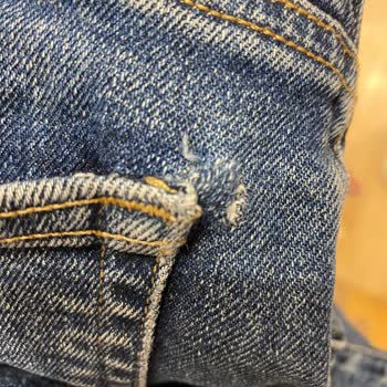 Mavi Kot Pantolonun Rengi Attı Ve Yırtıldı, İade Talebi