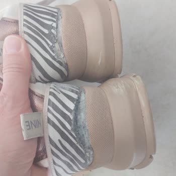 Nine West Ayakkabısında Kalite Sorunu Ve İletişim Eksikliği