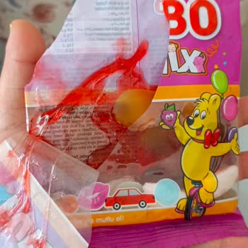 Haribo Süßigkeiten enttäuschen trotz noch gültigem Mindesthaltbarkeitsdatum