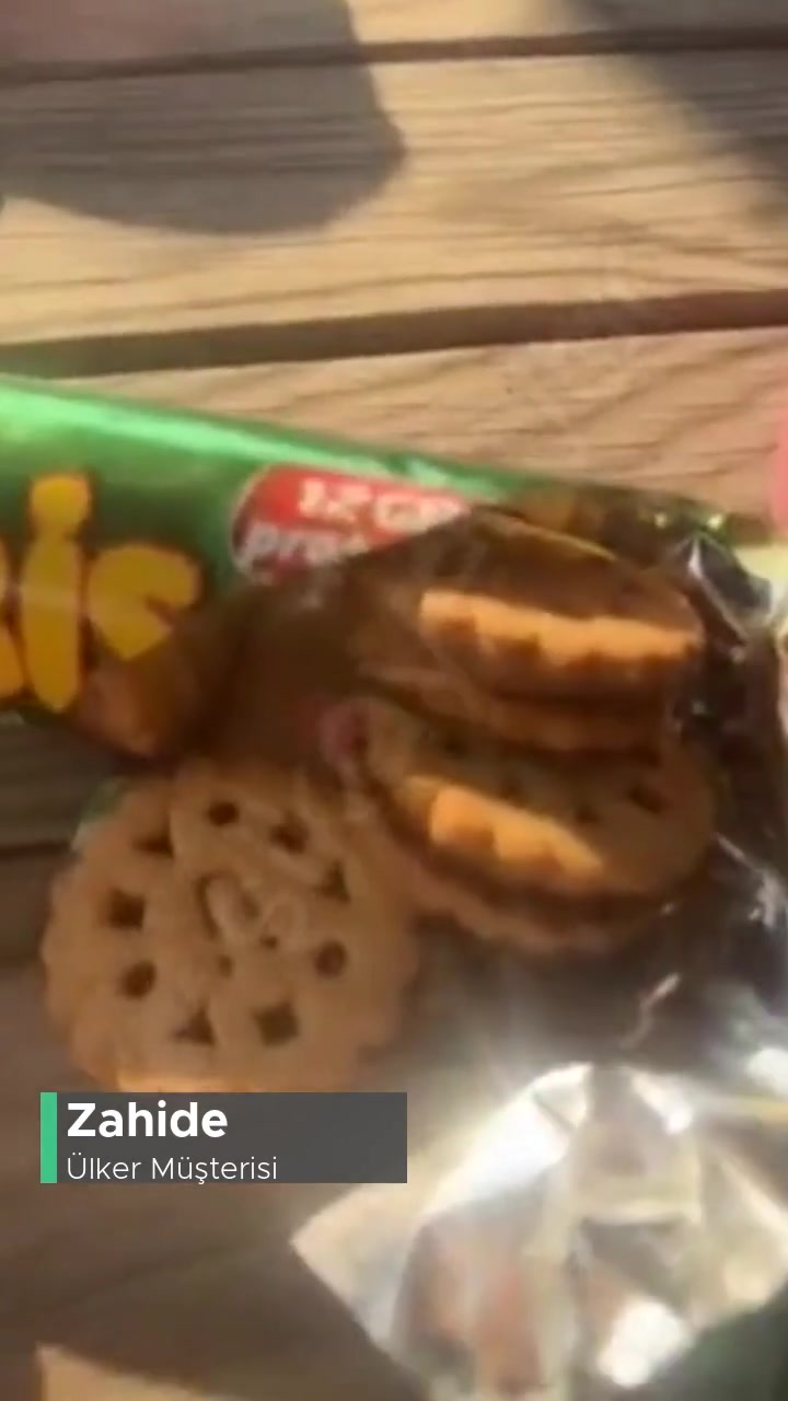 Ülker Probis Bisküvisi İçinden Güve Çıktı! videonun kapak resmi