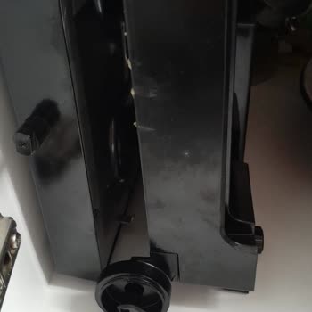 Kırılan Tost Makinesi Kolu: Acil Çözüm Bekliyorum