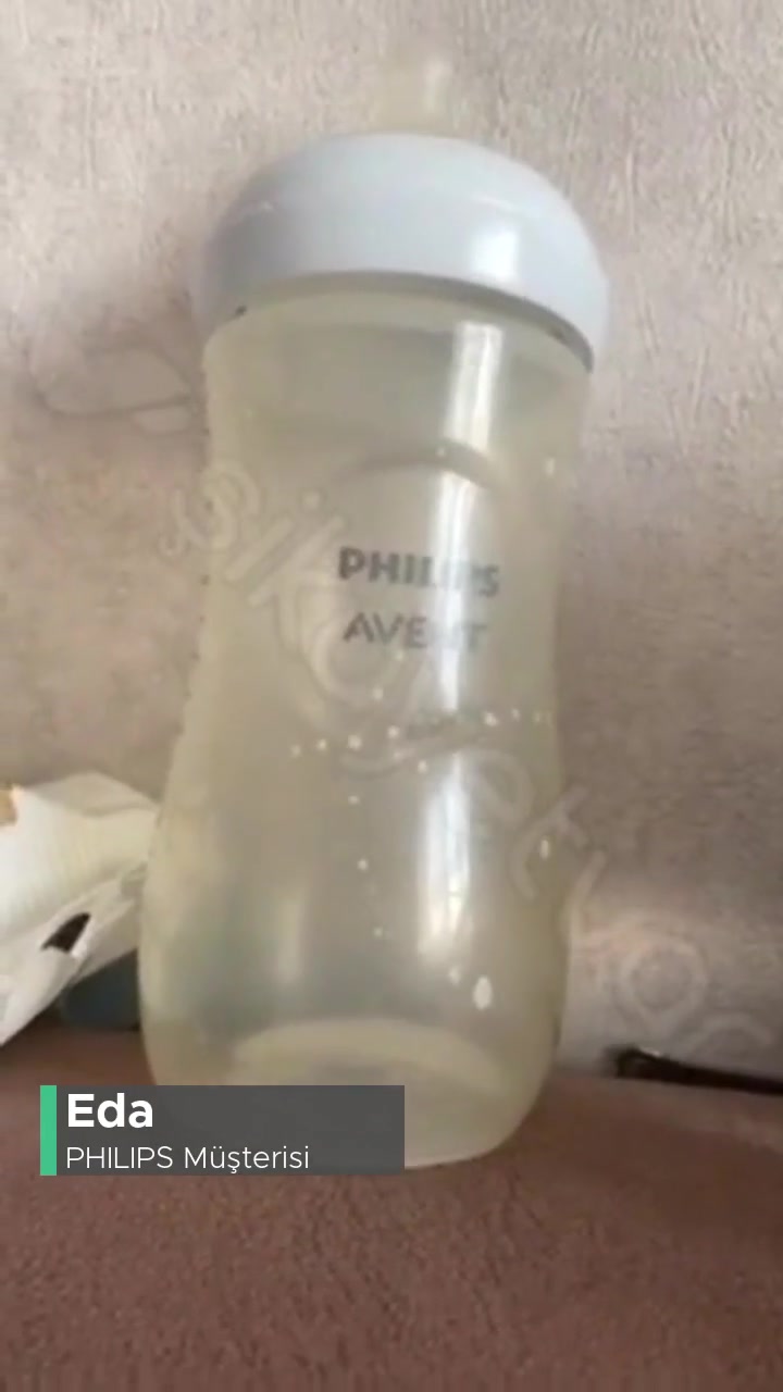 Philips Avent Biberon Renk Değiştirdi! videonun kapak resmi