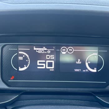 Citroen Berlingo 2024, luz de advertencia persistente sin solución