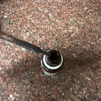 Bebek Demir Damlasında Renk Ve Yapı Değişikliği