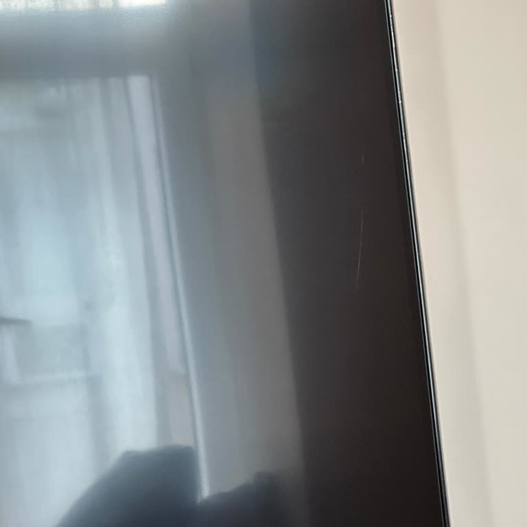 Yeni TV'de Çizik: Vestel'in Garanti Dışı Yanıtı Şok Etti