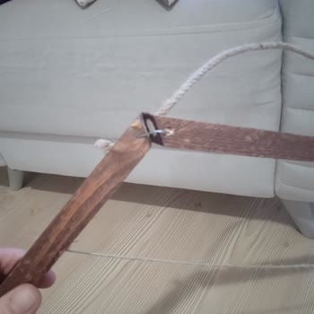 Kırık Gelen Ahşap Işıklı Fotoğraf Askısı