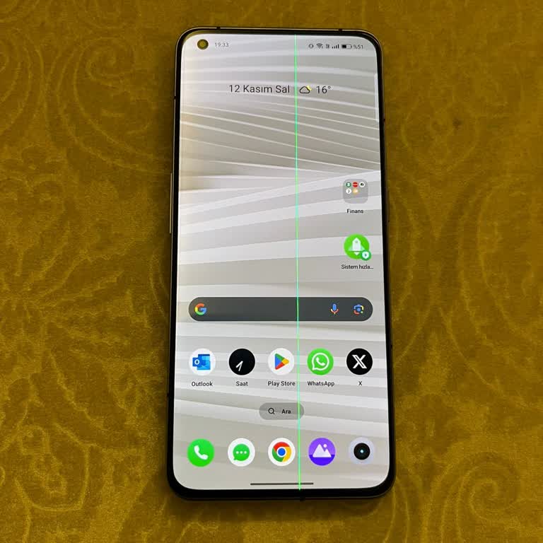 Realme GT 2 Pro Ekranında Yeşil Çizgi Sorunu