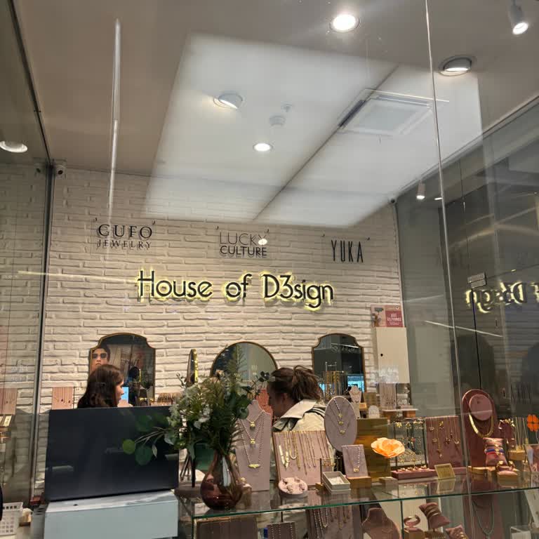 House Of Design'da Saygısız Satış Elemanı Deneyimi