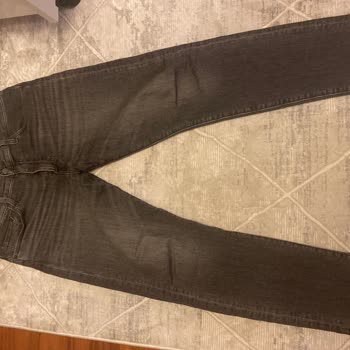 Levi's Tuzla Marina Şubesi Ayıplı Ürünün Arkasında Durmuyor