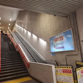 Bakırköy Metro İstasyonu Yürüyen Merdiven Çilesi