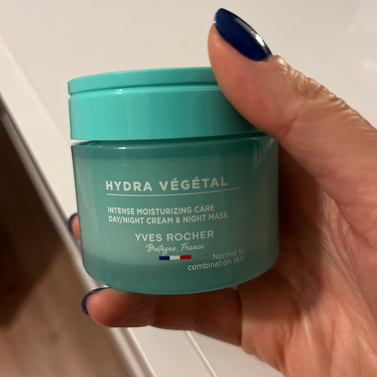Yves Rocher Hydra Vegetal Krem: Ciltte Kızarıklık Ve Sivilce Sorunu