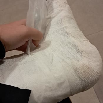 Hakmar Önünde Tehlikeli Tır Parkı Ve İlgisizlik