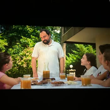 Sinema Salonunda Ekran Lekesi Ve Işık Rahatsızlığı