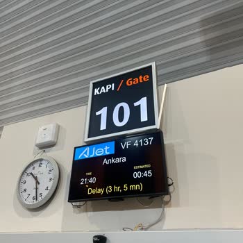 Ajet Uçuşunda Sürekli Artan Rötar Ve Mağduriyet