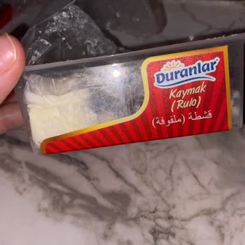Duranlar Süt Kaymak Hemen Küflenmiş!