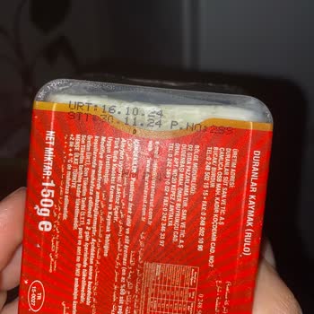 Duranlar Süt Kaymak Hemen Küflenmiş!