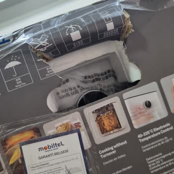 Dikkatsiz Kargo Teslimatı: Kutu Kapıma 20 cm Kala Fırlatıldı!