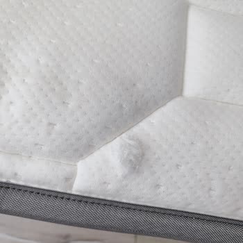 Yırtık Yatak Pedi Ve Teslimat Sorunu