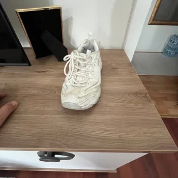 Skechers D’lites Sneakers Tore Within 2 Years – Warranty Claim Denied