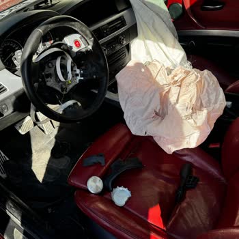 BMW 3.20i Araçta Kronik Deformasyon Sorunları