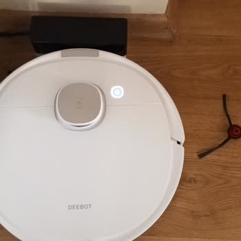 Ecovacs Deebot N10'un Yan Fırçası Sürekli Düşüyor Ve Destek Yetersiz