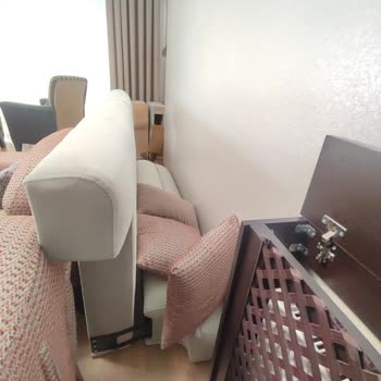 Kırık Koltuk Teslimatı Ve Yetersiz Servis Hizmeti