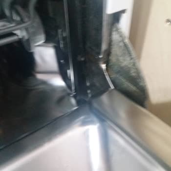 Bulaşık Makinesi Kabusu: Paslanma, Sızıntı Ve Servis Sorunları
