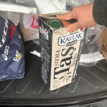 Ezilmiş Zeytin Yağı Ve İlgisiz Müşteri Hizmeti