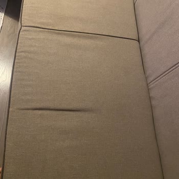 Vivense Koltuğum Belimi Ağrıtıyor Ve İlgisizlikle Karşılaşıyorum