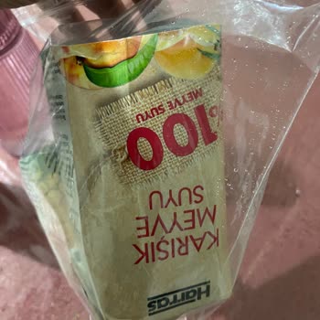 Harras Meyve Suyunda Küflenmiş Parçalar Ve İletişimsizlik