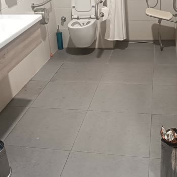 Ankara Etlik Şehir Hastanesi Hijyen Ve Personel İlgisizliği Sorunu!
