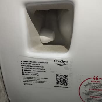 Turkuaz Cera Style Klozetin Renk Ve Temizlik Sorunları