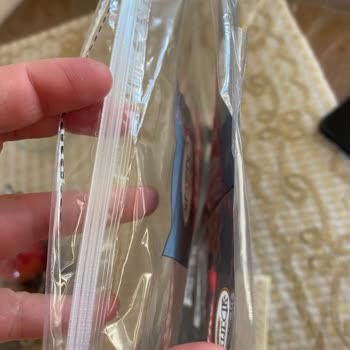 BİM'den Aldığım Lavaşlar Sürekli Yırtık Ve Yapışık Çıkıyor