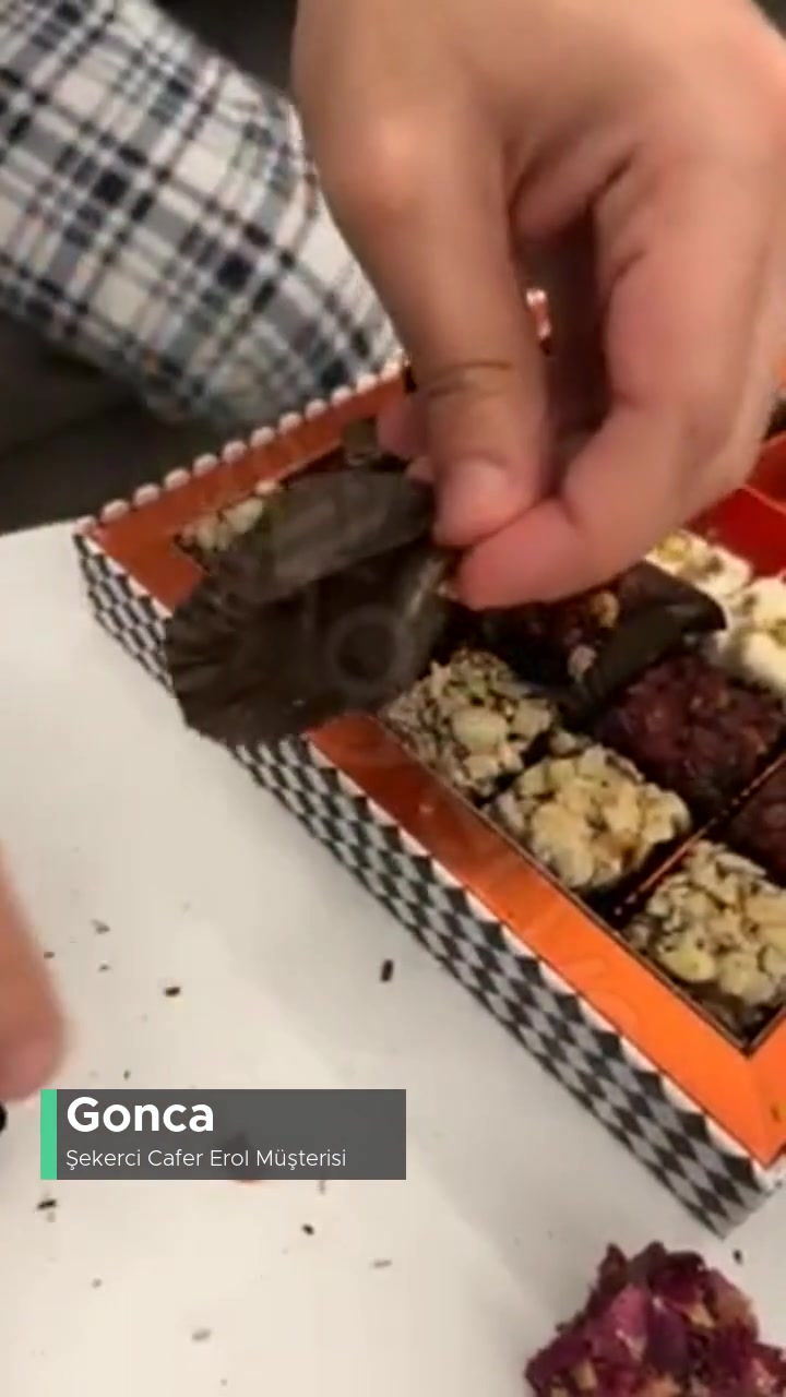 Şekerci Cafer Erol Üründen Böcek Çıktı! videonun kapak resmi