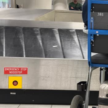 Uçakta Rahatsız Edici Yolcu Deneyimi