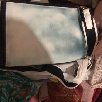 Yeni Çantamın Boyası Çıkmıyor!