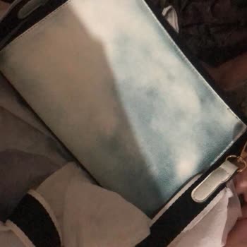 Yeni Çantamın Boyası Çıkmıyor!