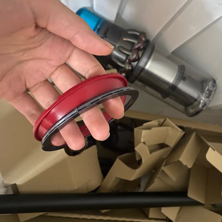 Dyson V15 Toz Haznesi Sorunu Ve Çözüm Beklentisi