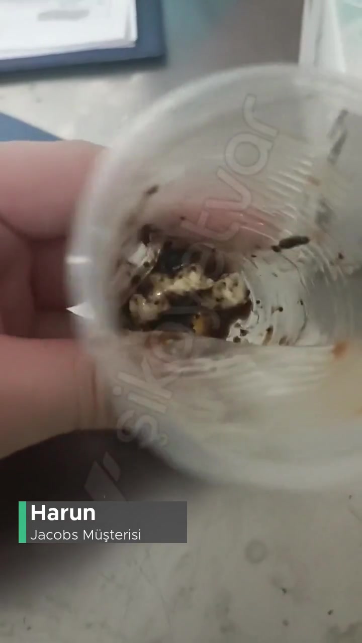 Jacobs Kahvenin İçinden Yabancı Madde Çıktı! videonun kapak resmi