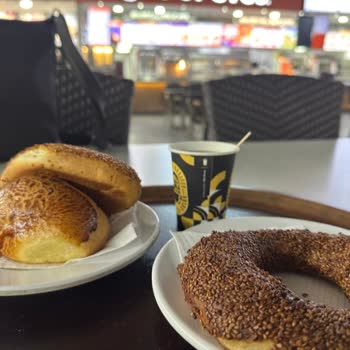 Tanrıverdi Cafe Restaurant Kötü Deneyim: Unlu Mamuller Ve Hijyen Sorunu!